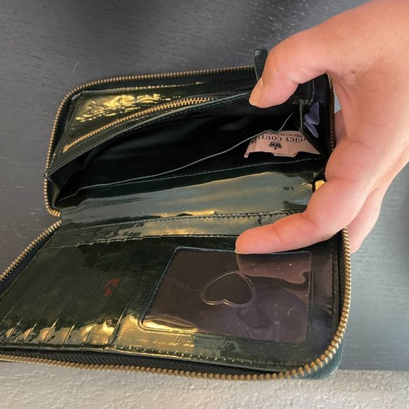 Vintage Juicy Couture Wallet Dark Green Leather & Gold Hardware Zip Wallet - Picture 10 of 10